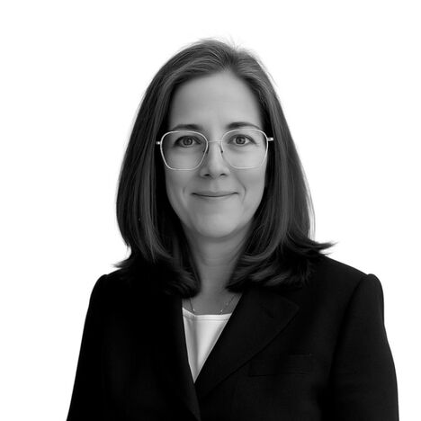 Manuela Revfi – Assistenz, Standort Karlsruhe