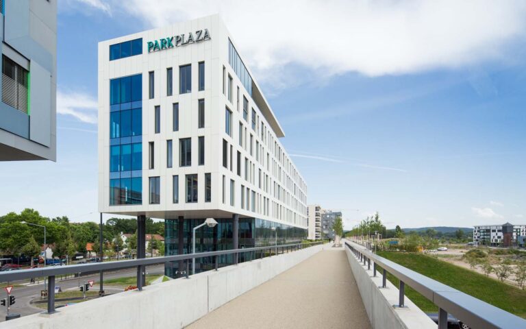 ParkPlaza - Fußgängerbrücke